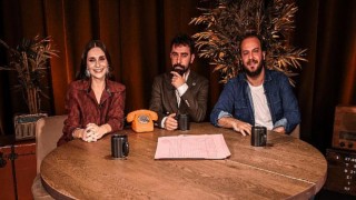 “Sarp Apak’ın YouTube’da konuk olmadığı ilk programa konuk olmanın şerefini yaşıyorum.”