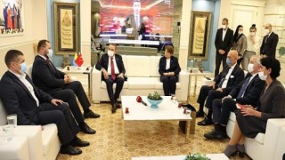 Ukrayna Lutsk Belediye Başkanı Başkan Böcek’iziyaret etti