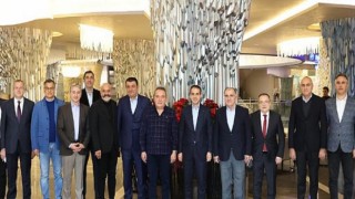 Başkan Böcek turizmcilerle Lara-Kundu turizm yolu projesini anlattı