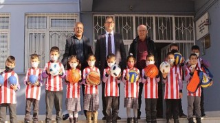 Başkan Böcek’ten Seçkin Öğretmen’in çağrısına destek