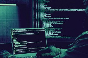 Dolandırıcılar, yeni COVID-19 kimlik avı kampanyasında Omicron korkularından yararlanıyor