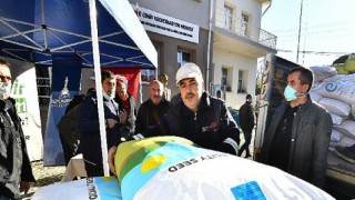 İzmir Büyükşehir Belediyesi üreticiye iklim dostu yem bitkisi desteğini sürdürüyor