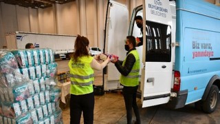 İzmir Büyükşehir Belediyesi’nin ”Kara Kış Desteği” sürüyor