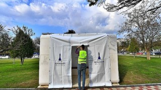 İzmir’deki parklar deprem toplanma alanı olarak düzenleniyor