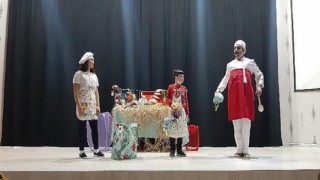 Kartepeli miniklere tiyatrolu mutluluk