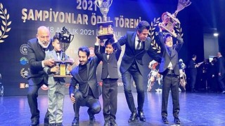 Kartepeli Sporcular Ödül Törenine İmzasını Attı