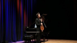 Mandolin Ustası Avi Avital CRR’de Konser Verdi