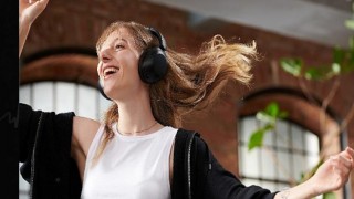 Sony kablosuz kulaklık serisini WF-C500 ve WH-XB910N ile büyütüyor