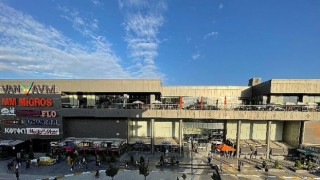 Van AVM Efsane Cuma’da 17 bin İranlı ziyaretçi ağırladı