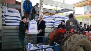 Aydın Büyükşehir Belediyesi’nden Küçük Üreticiye Yem Desteği