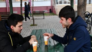 Çiğli Belediyesi’nden Üniversitelilere Sıcak Çorba İkramı