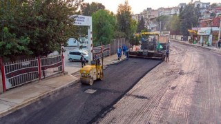 İzmir Büyükşehir Belediyesi bir yılda 1,1 milyar liralık yol çalışması yaptı