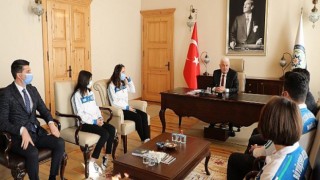 Milli Takım’a Seçilen Okçulardan Başkan Gürün’e Teşekkür