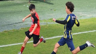 Nilüfer Kupası’nda şampiyon Özlücespor