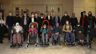 Tekerlekli sandalyeler yeni yıl hediyesi oldu