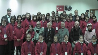 Yeni Kuşak Köy Enstitüleri Derneği Üyesi Emekli Öğretmenler Kır Çiçekleri’ni Ziyaret Etti