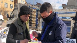 Canik Belediyesi Zabıta Müdürlüğü ekipleri halk pazarlarındaki denetimlerine devam ediyor
