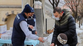 Nevşehir Belediyesi’nden Vatandaşlara Kandil Simidi İkramı