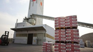 Baumit Ahbap Derneği ile birlikte binlerce çocuğun mont ihtiyacını karşıladı