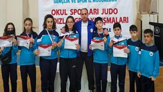Gemlikli sporcular Çanakkale’den madalya ile döndü