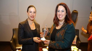 “İçimdeki Kırk Kadın” Efes Selçuk’ta Tanıtıldı: Güçtü Kadını Toplum Yaratıyor