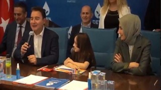 Ali Babacan Çocuklarla Oyun Oynadı