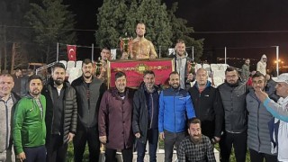 Altınova’da başpehlivanlığı Hüseyin Gümüşalan kazandıAltınova’da başpehlivanlığı Hüseyin Gümüşalan kazandı