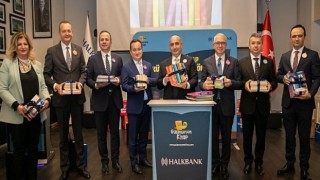 Halkbank’tan ‘Gülümseyen Kitap’ Projesi