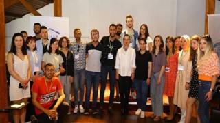 Başkan Ceritoğlu Sengel Başka Bir Siyaset Okulu Öğrencileri İle Buluştu