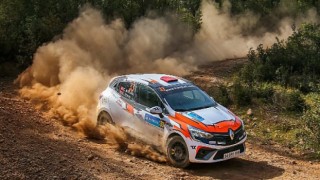 Clio Trophy Turkey By Evofone Yeşil Bursa Rallisi İle Devam Ediyor