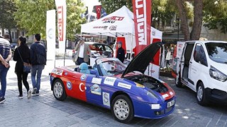 Mutlu Akü, Uluslararası Europa-Orient Doğu Batı Dostluk Rallisi araçlarının akülerini değiştirdi