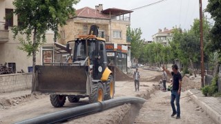 Ali Efe Yolu Sokak’ta İçme Suyu Hatları Yenileniyor