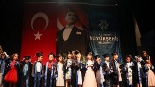 Aydın Büyükşehir Belediyesi’nin Çocuk Gelişim Merkezleri İlk Mezunlarını Verdi