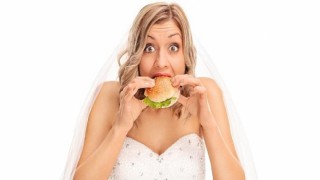 “Kusursuz gelin olma” baskısı yeme bozukluğu ile sonuçlanabiliyor