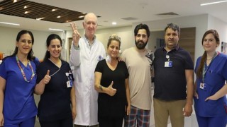 Ukrayna’daki Savaştan Kaçtı, Annesine Böbreğini Bağışladı!