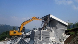 Uludağ eteklerinde kaçak yapı operasyonu