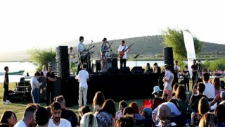 Akçalar’da günbatımında caz keyfi