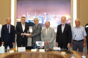 İSDEMİR’e Tebrik Plaketi