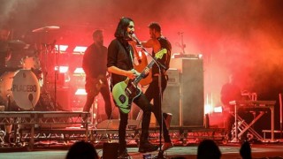Placebo’nun Zorlu PSM Konseri Nefesleri Kesti!