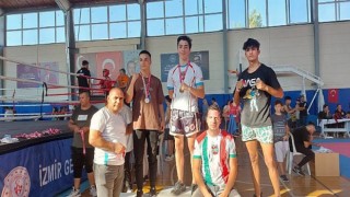 Bir Şampiyonluk 3 İkincilik