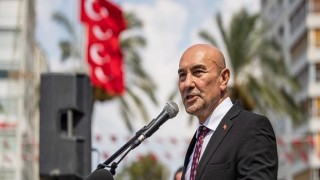 İzmir Büyükşehir Belediye Başkanı Tunç Soyer İki dünyada da elimiz barıştan rahatsız olanların iki yakasında olacak