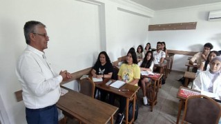 Kemer belediyesinin Açtığı Kursta Üniversiteye Ücretsiz Hazırlanıyor