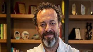 Dr. Ümit Aktaş’tan ‘Alzheimer Günü’nde Çarpıcı Açıklama: Sahte bilim, Alzheimer çalışmalarını yanlış yönlendirdi