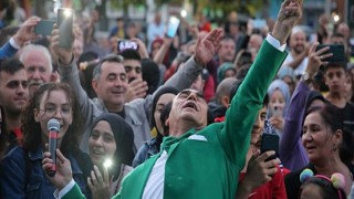 Hababam Vokal Grubu’ndan Gölcük’te muhteşem konser