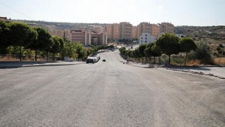 Mehmet Akif Ersoy Mahallesi’nde Sıcak Asfalt Serimi Tamamlanan Yol Yeniden Trafiğe Açıldı