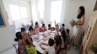 Nar Çiçekleri Okula Döndü