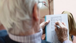 Sinirlilik ve Paranoya Alzheimer Belirtisi Olabilir