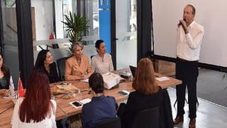 Avcılar’da Kadınlar Üreten Eller Projesi ile Dijitalleşiyor