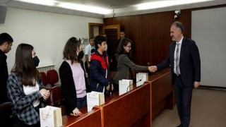 Başkan Taban Yurt Dışından Gelen Misafir Öğrencilerle Buluştu