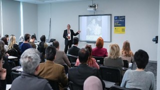 Bilim Dünyası, Haliç Üniversitesi’nin “IoTHIC 2022” Konferansında Bir Araya Geldi